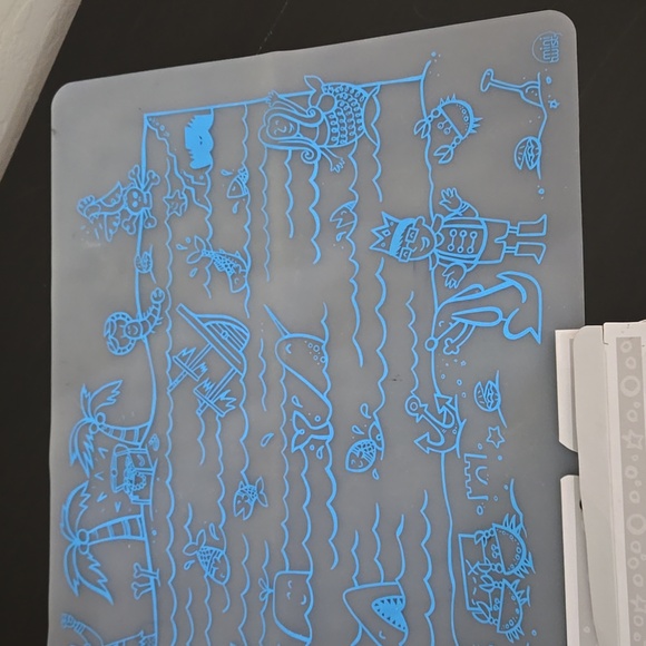 Mini Twist Doodle Mat Set modern-twist 10 x 14 Reusable Coloring Doodle Mats - Picture 7 of 8